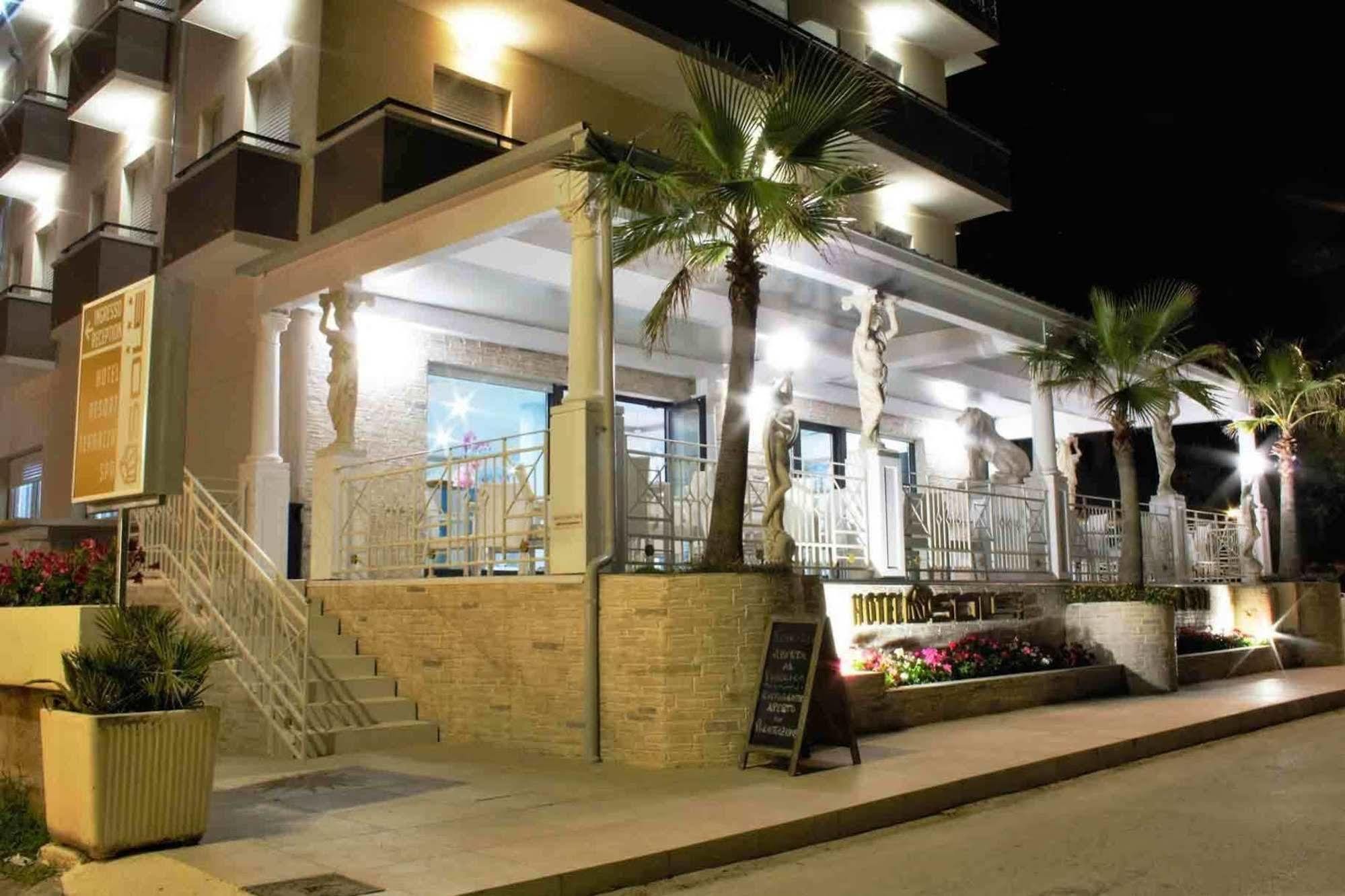 Gfh - Hotel Sole Resort & Spa マロッタ エクステリア 写真
